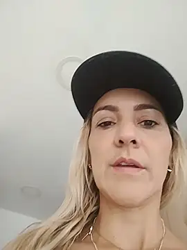 Snapshot of Monita_Med chatting on July 2026 12:42:02 PM Monita Med online show from July 2026 12:42:02 PM