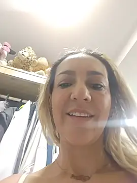 Snapshot of Monita_Med chatting on August 2026 12:10:02 PM Monita Med online show from August 2026 12:10:02 PM