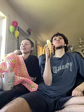 SugarNCinnamon online show from March 2026 06:23:02 PM