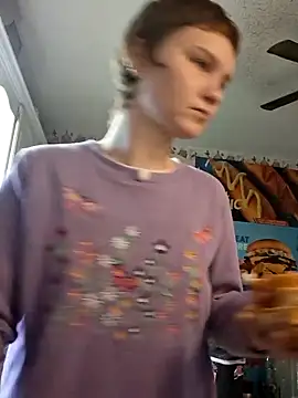 SugarNCinnamon online show from May 2026 11:00:01 PM