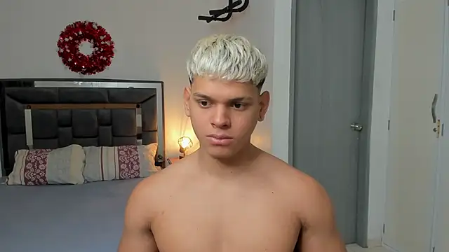 stefan leenox online show from April 2026 08:06:02 PM