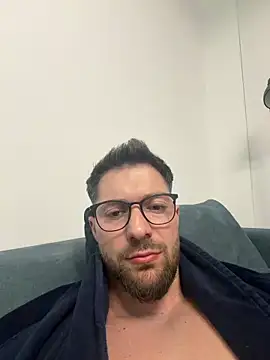 TheMidnightManAlpha online show from March 2026 01:20:02 AM