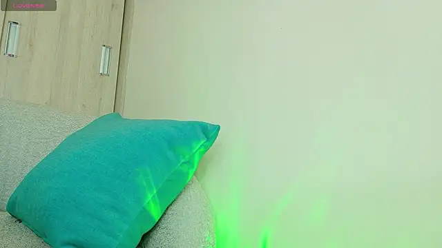 Bunnyvaleeee online show from March 2026 04:31:01 AM