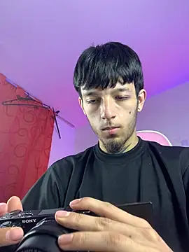 Snapshot of dark_rosse chatting on February 2026 11:13:01 PM dark rosse online show from February 2026 11:13:01 PM