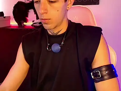 Snapshot of dark_rosse chatting on February 2026 01:10:01 PM dark rosse online show from February 2026 01:10:01 PM