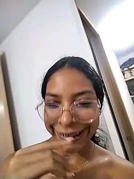 KATALINA SANTANA  online show from March 2026 05:08:02 AM