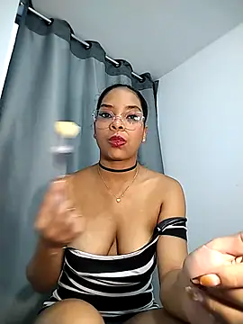 KATALINA SANTANA  online show from April 2026 11:02:02 PM
