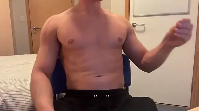 Snapshot of Tommy2165 chatting on February 2026 07:58:02 PM Tommy2165 online show from February 2026 07:58:02 PM