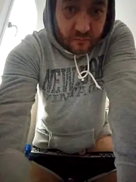 Snapshot of Poseidone76 chatting on February 2026 04:25:01 PM Poseidone76 online show from February 2026 04:25:01 PM