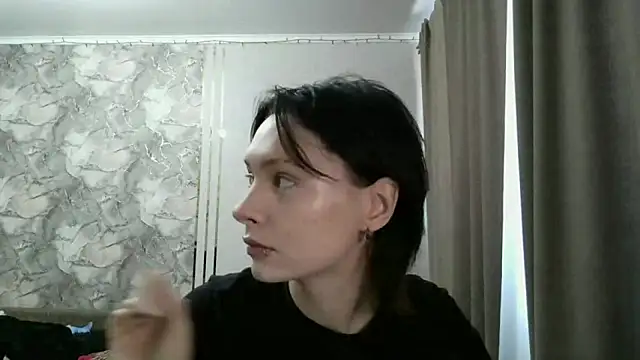 LxayBloom online show from February 2026 07:48:01 AM