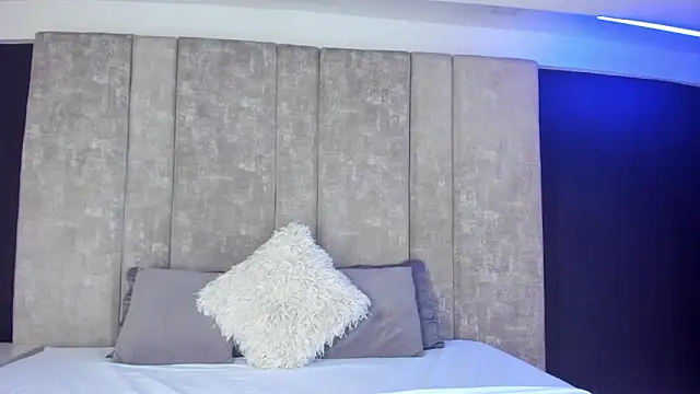 VictoriaCherry online show from February 2026 03:10:01 AM