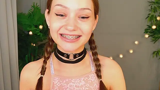 Snapshot of sheilaa_pink chatting on April 2026 01:42:02 AM sheilaa pink online show from April 2026 01:42:02 AM