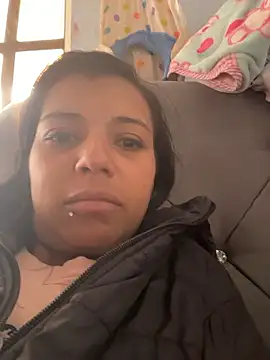 cinthia2011 online show from January 2026 05:51:02 PM