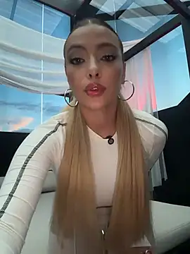 Ginevrafedez online show from June 2026 11:18:02 PM