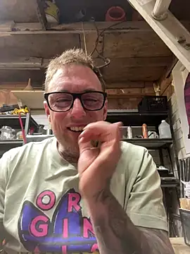 WIDBIGWHITECOCK online show from March 2026 12:26:02 AM