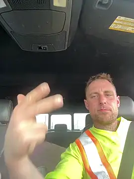 WIDBIGWHITECOCK online show from May 2026 09:45:01 PM