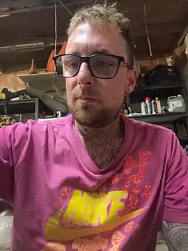 WIDBIGWHITECOCK online show from May 2026 03:12:01 AM