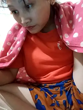 yumyum112 online show from March 2026 01:36:02 PM