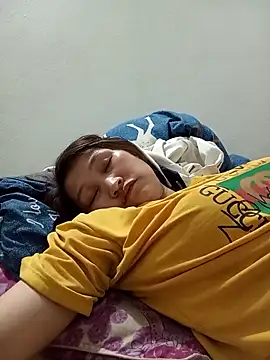 yumyum112 online show from March 2026 03:11:01 PM