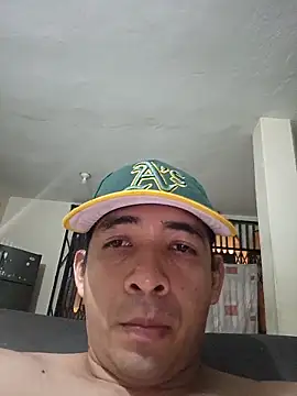 paladito01 online show from April 2026 06:16:01 AM