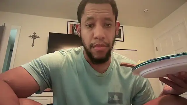 Snapshot of mannib_39 chatting on April 2026 03:02:02 PM mannib 39 online show from April 2026 03:02:02 PM