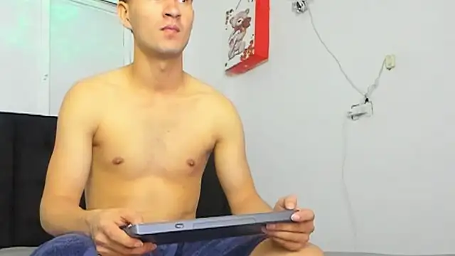 camilo model online show from May 2026 01:33:01 AM