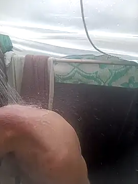 tiggerriggn32 online show from February 2026 07:33:02 PM