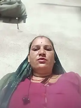 Hot hiuj online show from June 2026 08:22:02 PM