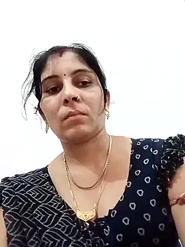 Hot ree85 online show from April 2026 06:14:02 PM