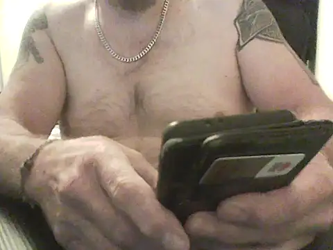 Snapshot of loudandproud chatting on April 2026 06:07:02 AM loudandproud online show from April 2026 06:07:02 AM