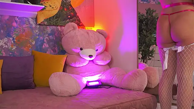 Ava Solis online show from April 2026 09:38:01 PM