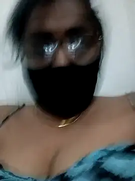 Queen-hot- online show from April 2026 05:39:01 PM