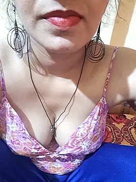 MILFybar online show from May 2026 08:06:01 PM