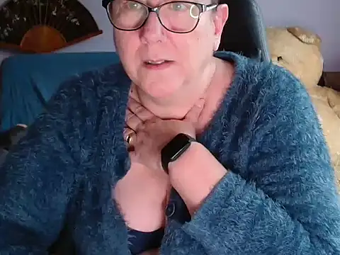 xmyriamx online show from February 2026 09:41:01 AM