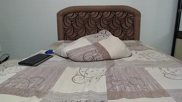 Snapshot of _Sweet_Dream_ chatting on February 2025 02:53:02 PM Sweet Dream online show from February 2025 02:53:02 PM