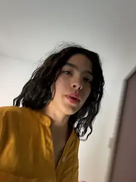 dani bela online show from May 2026 10:38:01 PM