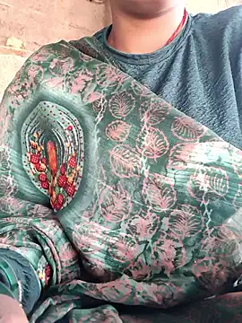 Snapshot of Queen_chayna chatting on March 2026 01:43:02 AM Queen chayna online show from March 2026 01:43:02 AM