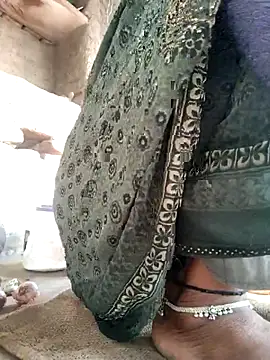 Snapshot of Queen_chayna chatting on March 2026 02:15:01 AM Queen chayna online show from March 2026 02:15:01 AM