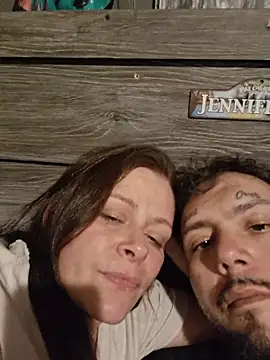 Snapshot of deeandjen chatting on March 2026 07:47:02 AM deeandjen online show from March 2026 07:47:02 AM