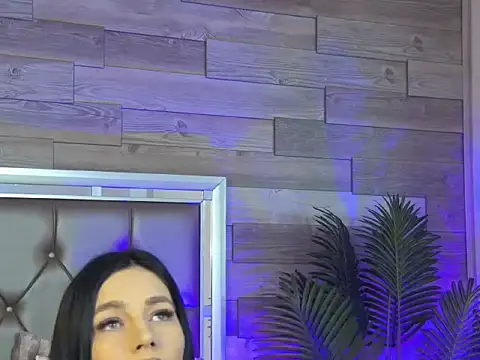 AmberCharm online show from February 2026 07:35:01 AM