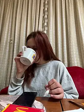Lily Viola online show from June 2026 06:37:02 AM