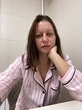 Titana999 online show from February 2026 09:42:01 PM