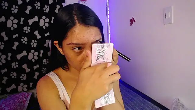 EmilyButterflyx online show from February 2026 01:09:02 AM