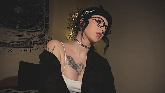 ghoticspectre online show from February 2026 04:44:01 PM