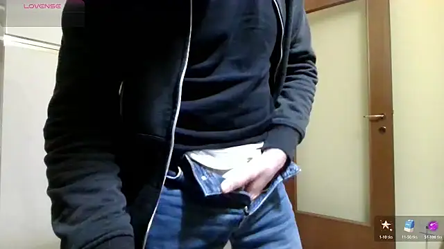 Snapshot of Ele7b5 chatting on March 2026 06:43:01 PM Ele7b5 online show from March 2026 06:43:01 PM