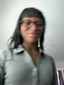 xouniq online show from April 2026 04:23:01 PM