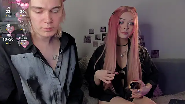 SweetheartsFriends online show from April 2026 02:40:02 AM