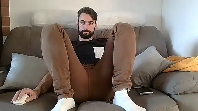 Snapshot of boys4boys1 chatting on January 2026 03:38:01 PM boys4boys1 online show from January 2026 03:38:01 PM