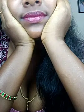 Milky Julia online show from March 2026 12:09:01 PM