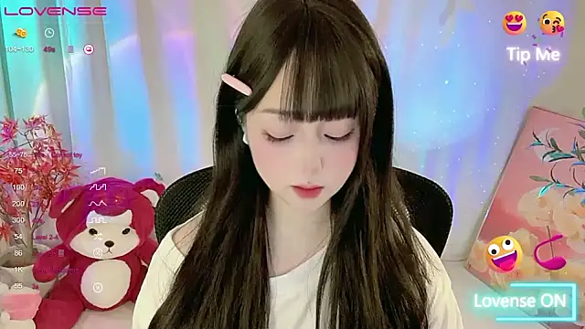 CLaire-5 online show from April 2026 06:39:01 PM